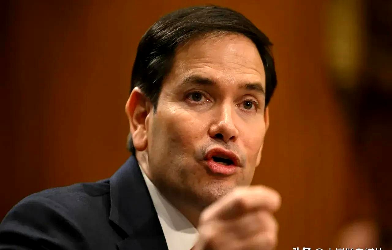 九游娱乐-关于Rookie在加拿大队比赛中大比分获胜，比赛局势复杂引发热议！的信息