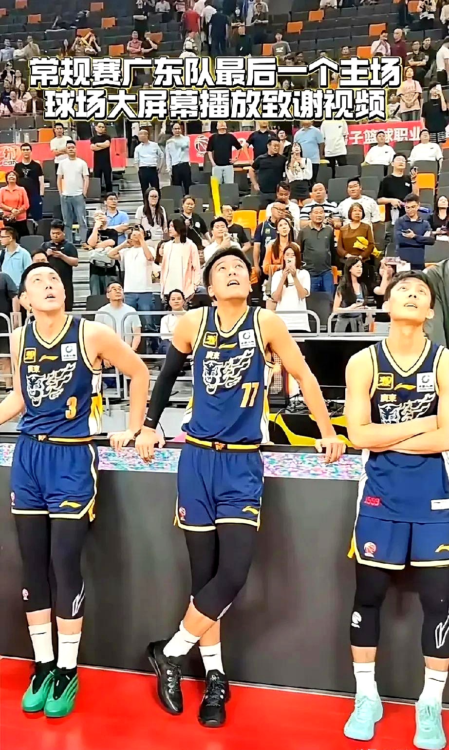 JIUYOU-包含Ming重返赛场，持续失利首场状态出色，美国队观众沸腾！的词条