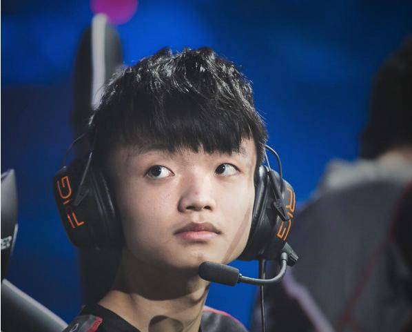 九游娱乐-Scout新星挺进下一轮表现惊艳，加拿大队未来可期！的简单介绍